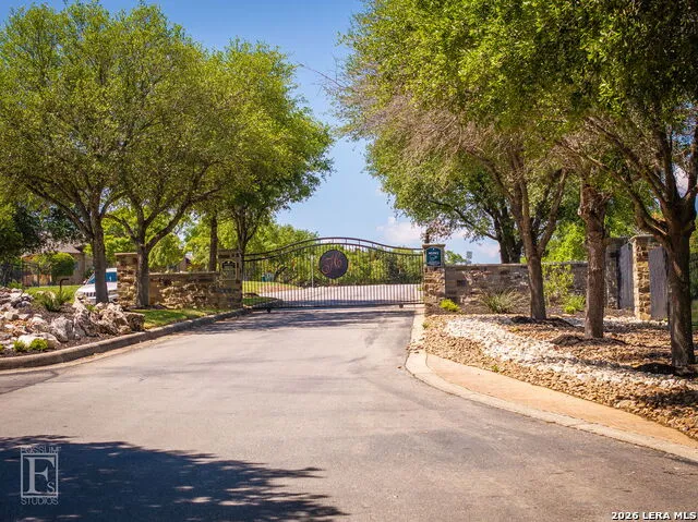 625 HAVEN POINT LOOP New Braunfels, TX 78132