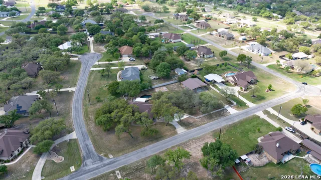 128 Bucks Ln La Vernia, TX 78121