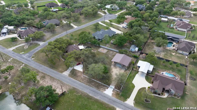 128 Bucks Ln La Vernia, TX 78121