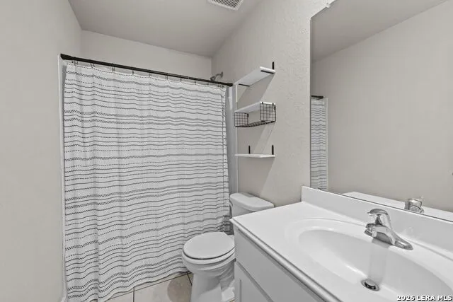 5403 PEARL VLY San Antonio, TX 78242