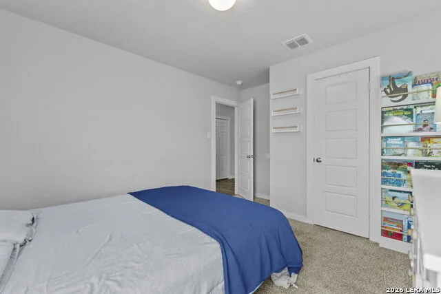 5403 PEARL VLY San Antonio, TX 78242
