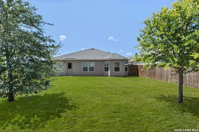 5403 PEARL VLY San Antonio, TX 78242