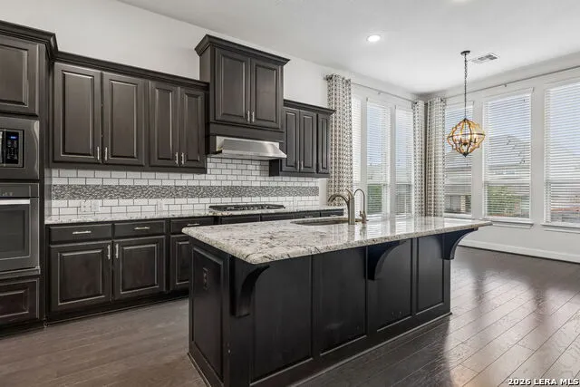 25847 Warbler View San Antonio, TX 78255