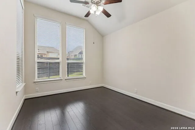 25847 Warbler View San Antonio, TX 78255