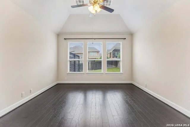 25847 Warbler View San Antonio, TX 78255