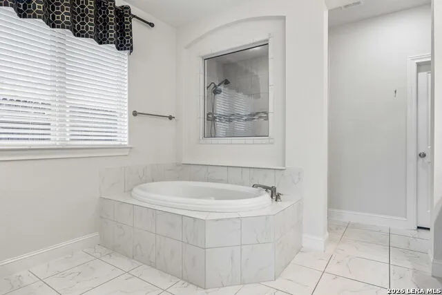 25847 Warbler View San Antonio, TX 78255