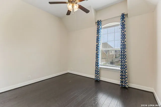 25847 Warbler View San Antonio, TX 78255