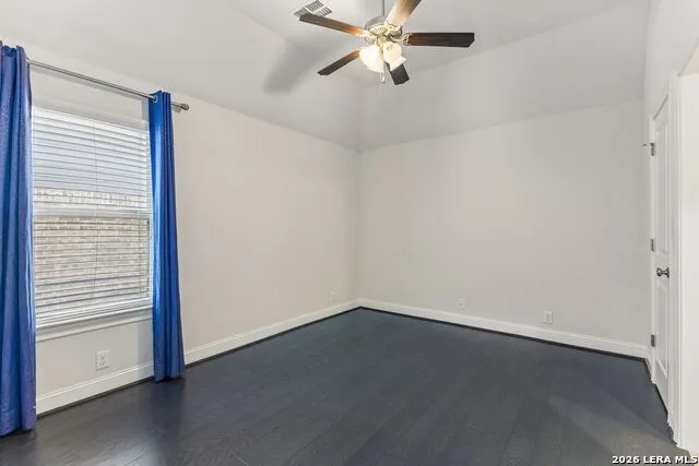 25847 Warbler View San Antonio, TX 78255