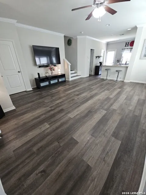 106 WAINSCOT OAK WAY San Marcos, TX 78666