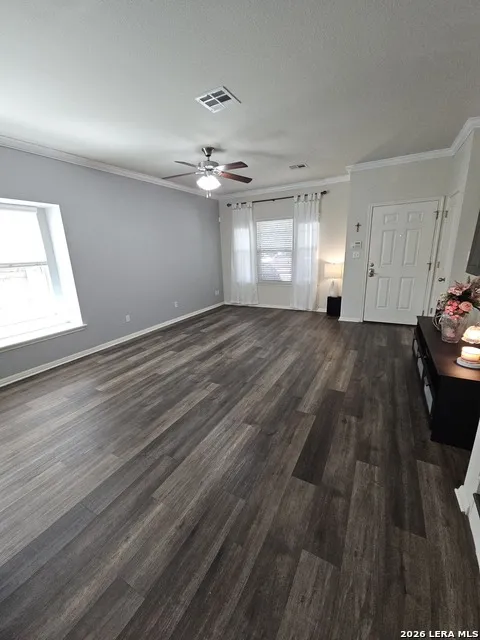 106 WAINSCOT OAK WAY San Marcos, TX 78666