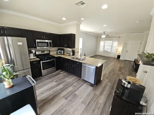 106 WAINSCOT OAK WAY San Marcos, TX 78666