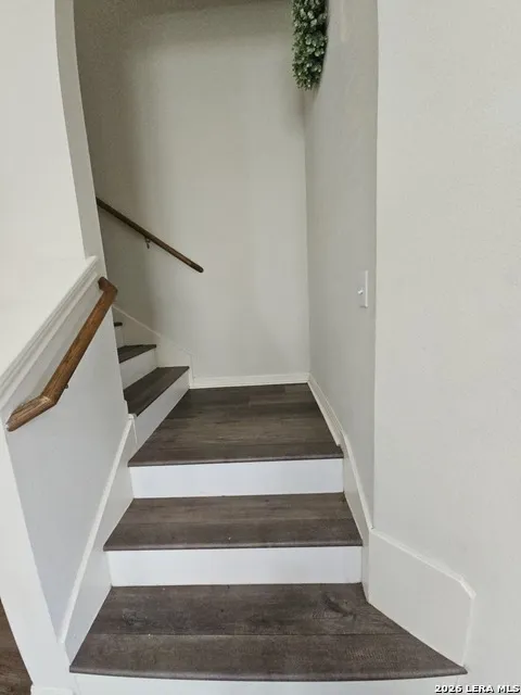 106 WAINSCOT OAK WAY San Marcos, TX 78666
