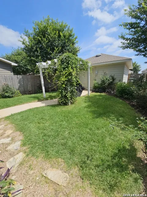 106 WAINSCOT OAK WAY San Marcos, TX 78666