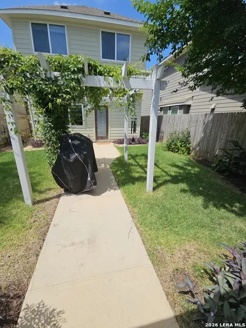 106 WAINSCOT OAK WAY San Marcos, TX 78666
