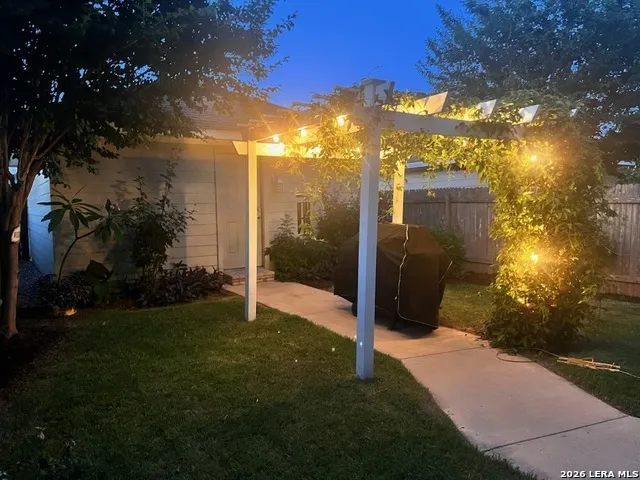 106 WAINSCOT OAK WAY San Marcos, TX 78666