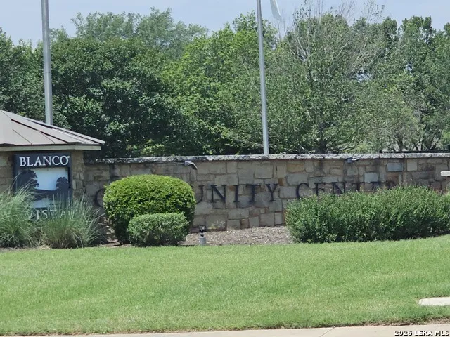 106 WAINSCOT OAK WAY San Marcos, TX 78666