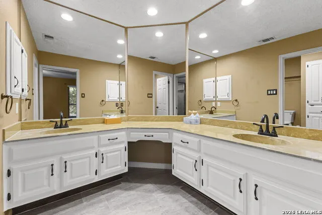 19915 ENCINO RIDGE ST San Antonio, TX 78259