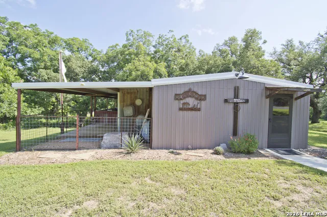 702 E Schubert Fredericksburg, TX 78624
