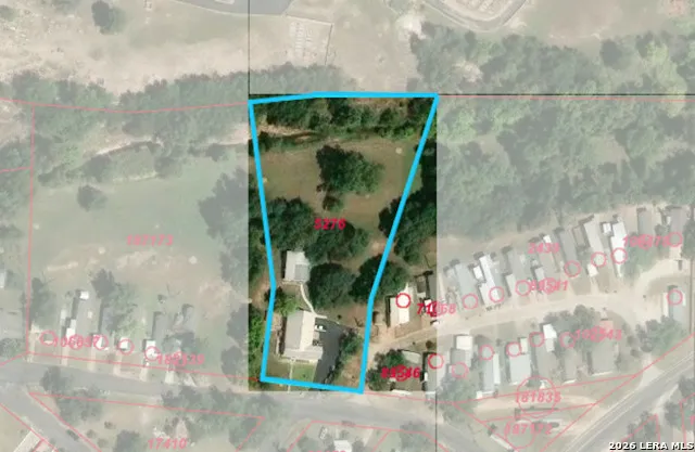 702 E Schubert Fredericksburg, TX 78624