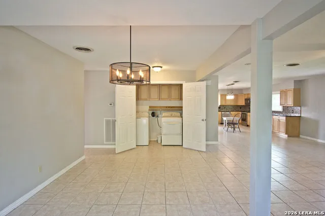 702 E Schubert Fredericksburg, TX 78624