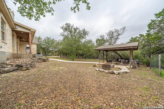 374 W County Road 2481 Hondo, TX 78861