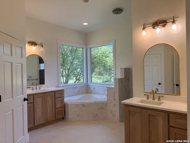 426 CORDILLERA TRCE Boerne, TX 78006