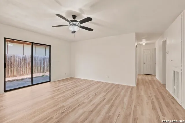 6807 CELES MEADOW DR Converse, TX 78109