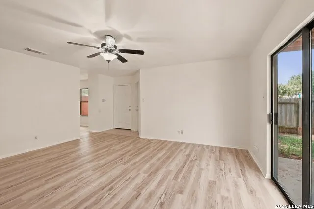 6807 CELES MEADOW DR Converse, TX 78109