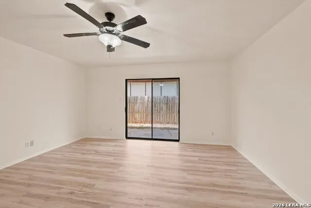 6807 CELES MEADOW DR Converse, TX 78109