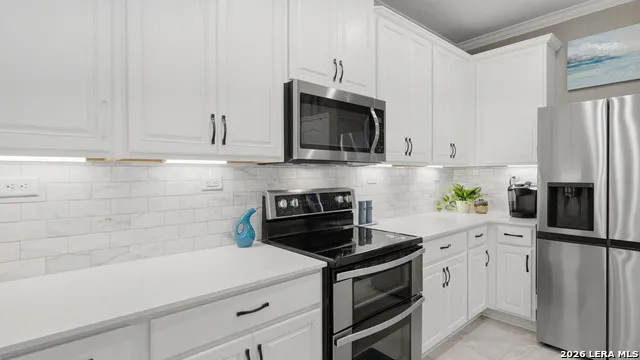 2070 Shire Meadows New Braunfels, TX 78130