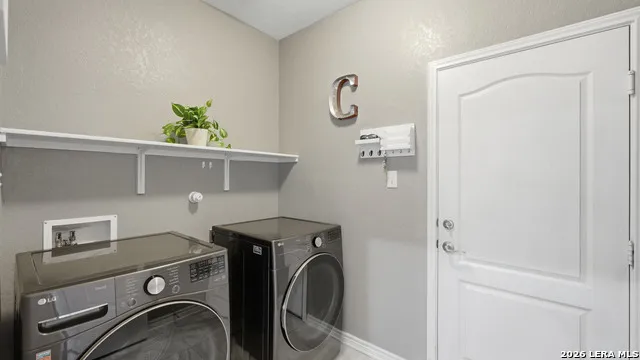 2070 Shire Meadows New Braunfels, TX 78130