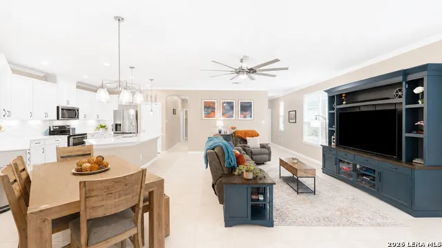 2070 Shire Meadows New Braunfels, TX 78130