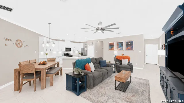 2070 Shire Meadows New Braunfels, TX 78130