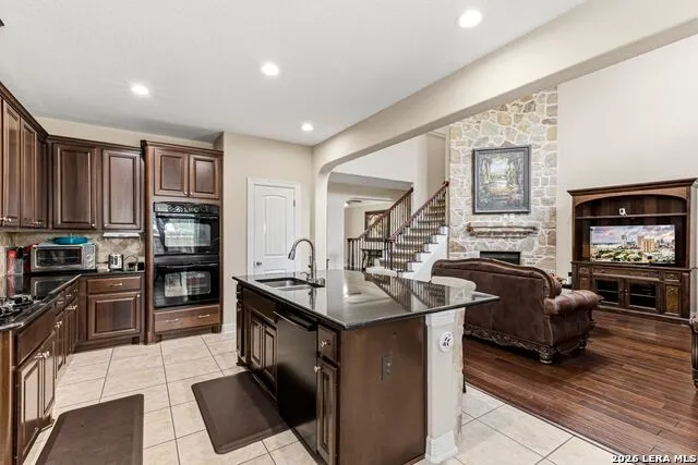 18902 SALADO CYN San Antonio, TX 78258