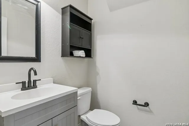 10127 ROUND RDG San Antonio, TX 78254