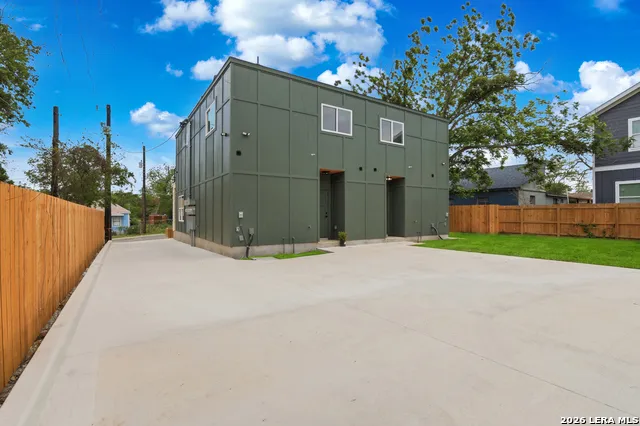 2111 VIRGINIA BLVD San Antonio, TX 78203