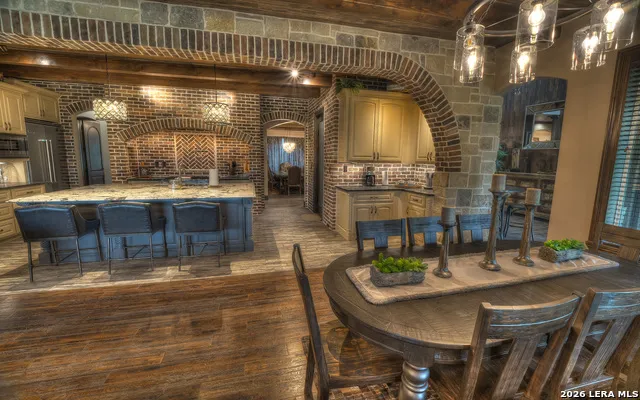 200 Skippin Stone Ln Concan, TX 78838