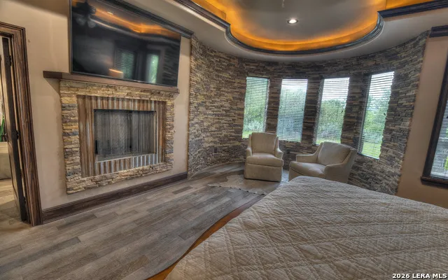 200 Skippin Stone Ln Concan, TX 78838