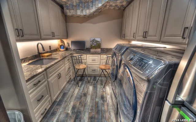 200 Skippin Stone Ln Concan, TX 78838