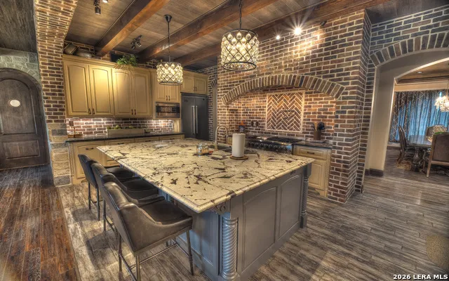 200 Skippin Stone Ln Concan, TX 78838
