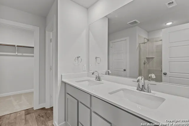 6571 Bufflehead Bend Leon Valley, TX 78240