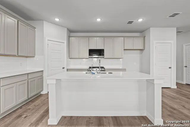6571 Bufflehead Bend Leon Valley, TX 78240