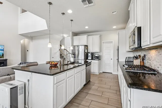 29734 WACKFORD RDG Fair Oaks Ranch, TX 78015