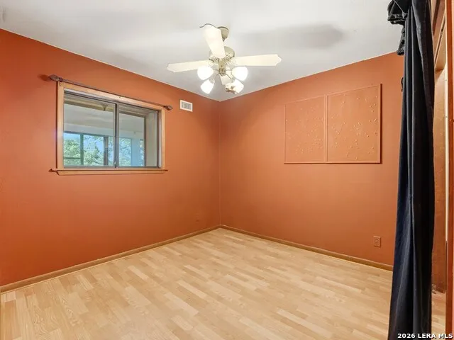 213 Cardinal Ln Fredericksburg, TX 78624