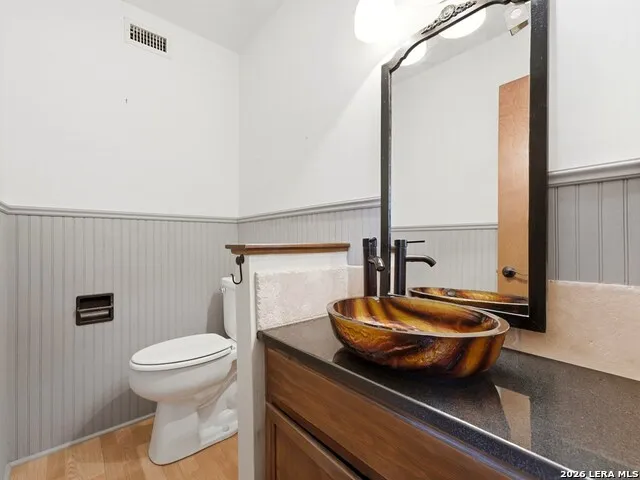 213 Cardinal Ln Fredericksburg, TX 78624