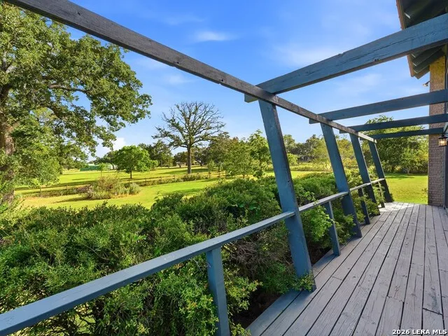 213 Cardinal Ln Fredericksburg, TX 78624