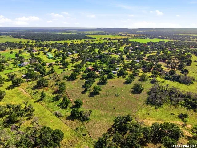 213 Cardinal Ln Fredericksburg, TX 78624