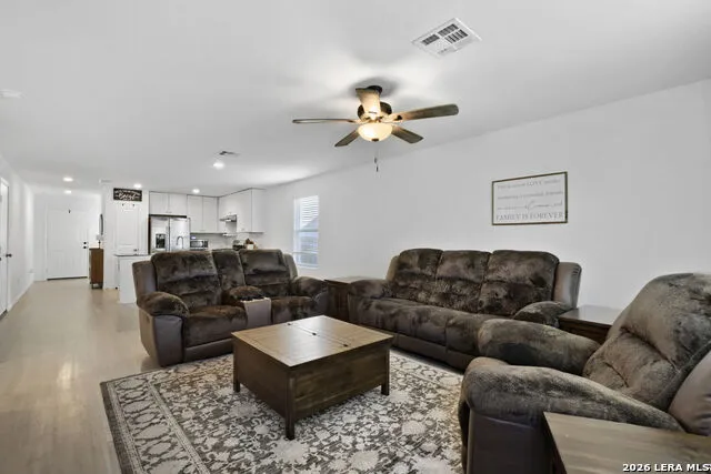 6017 Companion Loop Bulverde, TX 78163