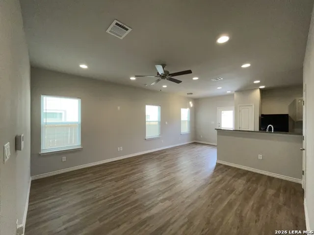115 Peruna Marble Falls, TX 78654
