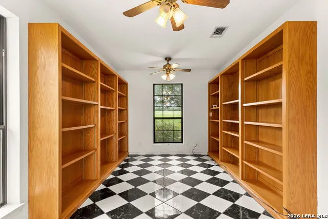 16567 Fm 725 Seguin, TX 78155